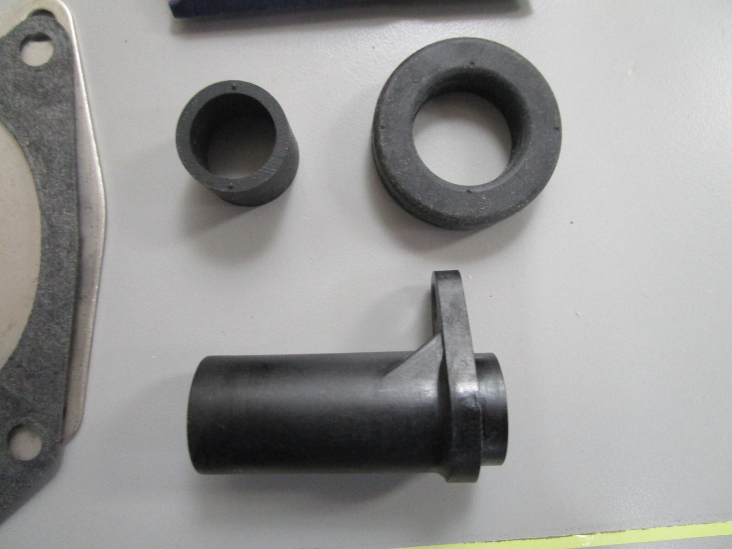 *NEW OEM* 0820 OMC Johnson Evinrude Water Pump Kit Ay 438579 0438579