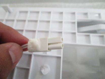 *NEW OEM* 0820 LG Automatic Ice Maker K1944385
