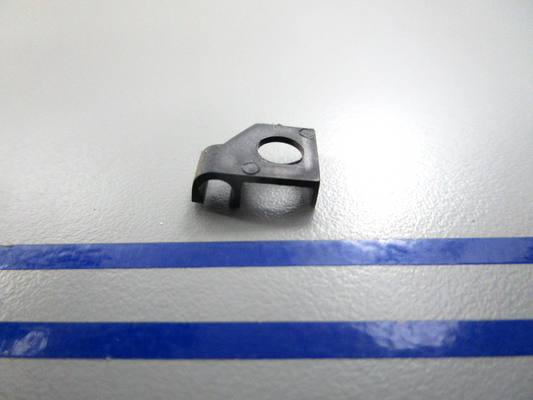 NEW OEM 204488 0204488 OMC Johnson Evinrude Throttle Control Rod Bracket 0810
