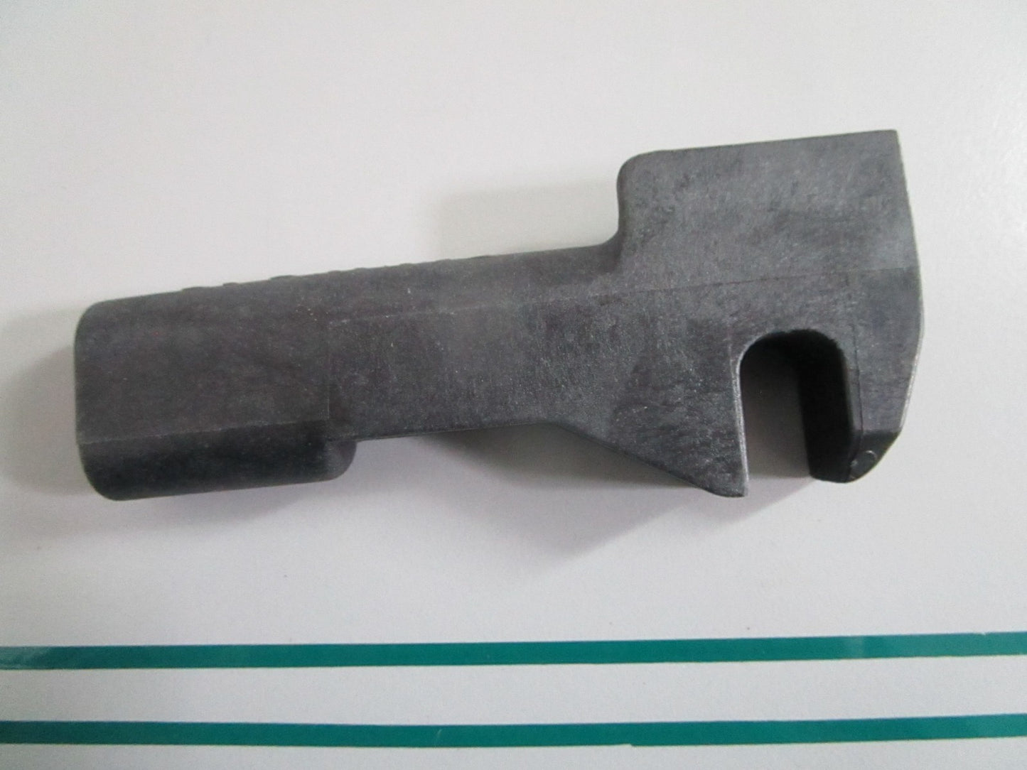 NEW OEM 984016 0984016 OMC Johnson Evinrude Shift Cable Guide 0820