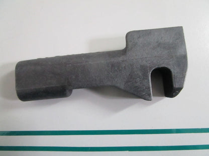 NEW OEM 984016 0984016 OMC Johnson Evinrude Shift Cable Guide 0820