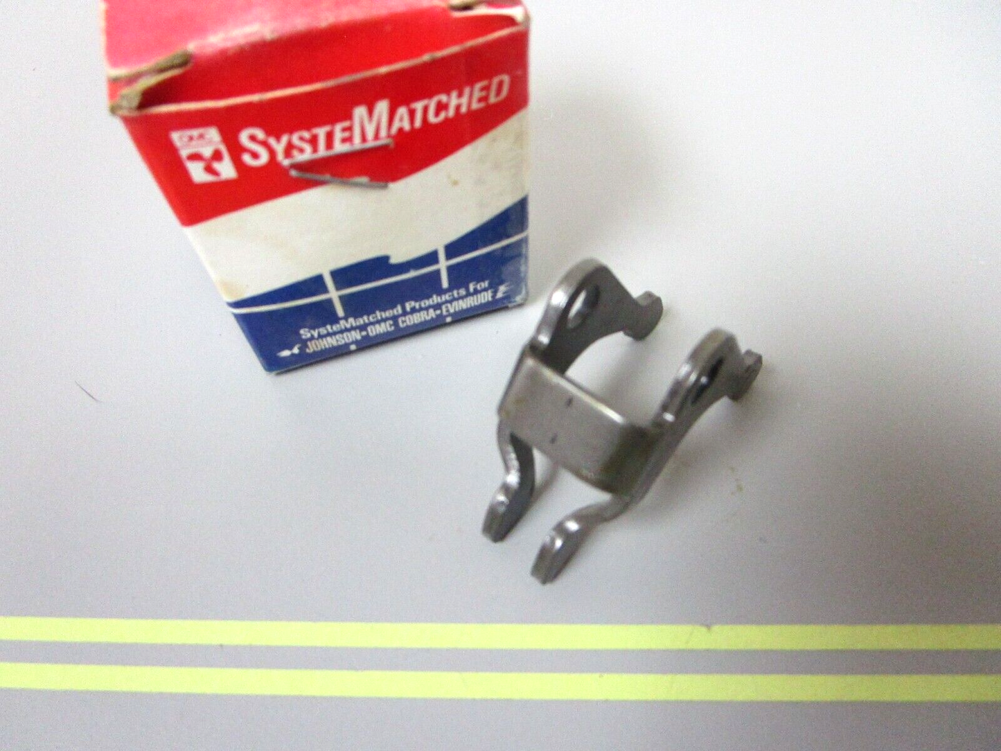 *NEW OEM* 0750 OMC Johnson Evinrude SHIFT CRADLE 322938 0322938