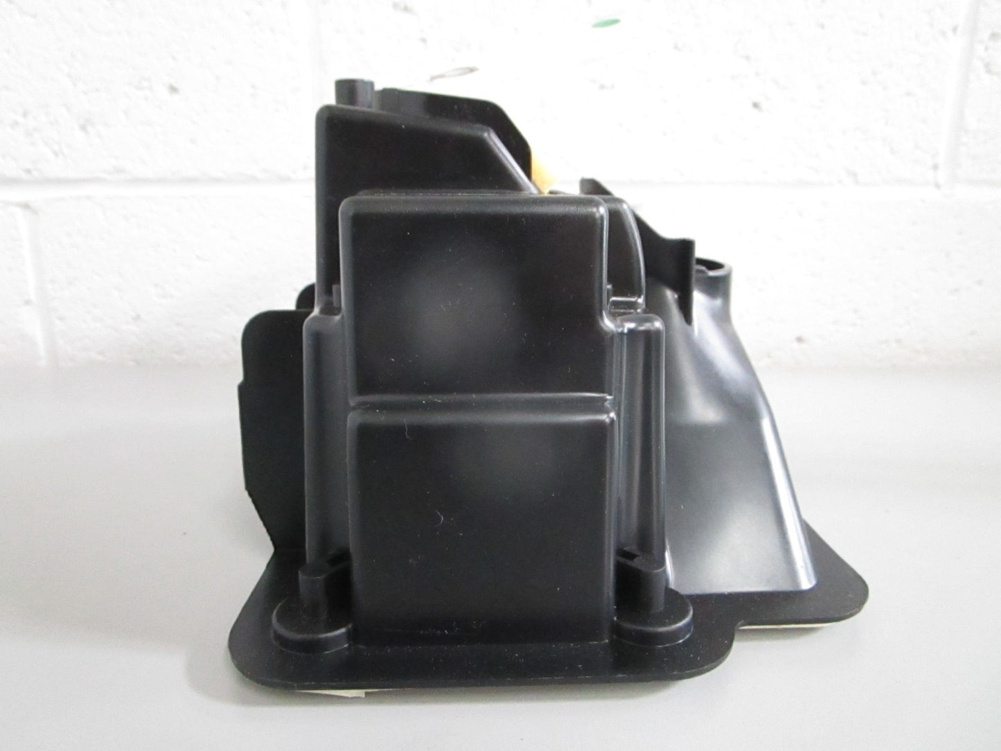 NEW OEM W10765378 Whirlpool Refrigeretor Bracket 0820