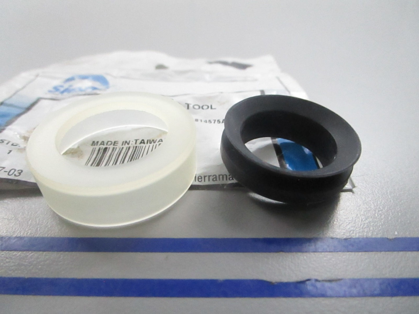 NEW 18-2599 Replaces: Mercury 26-816575A2 Sierra Face Seal & Tool 0810