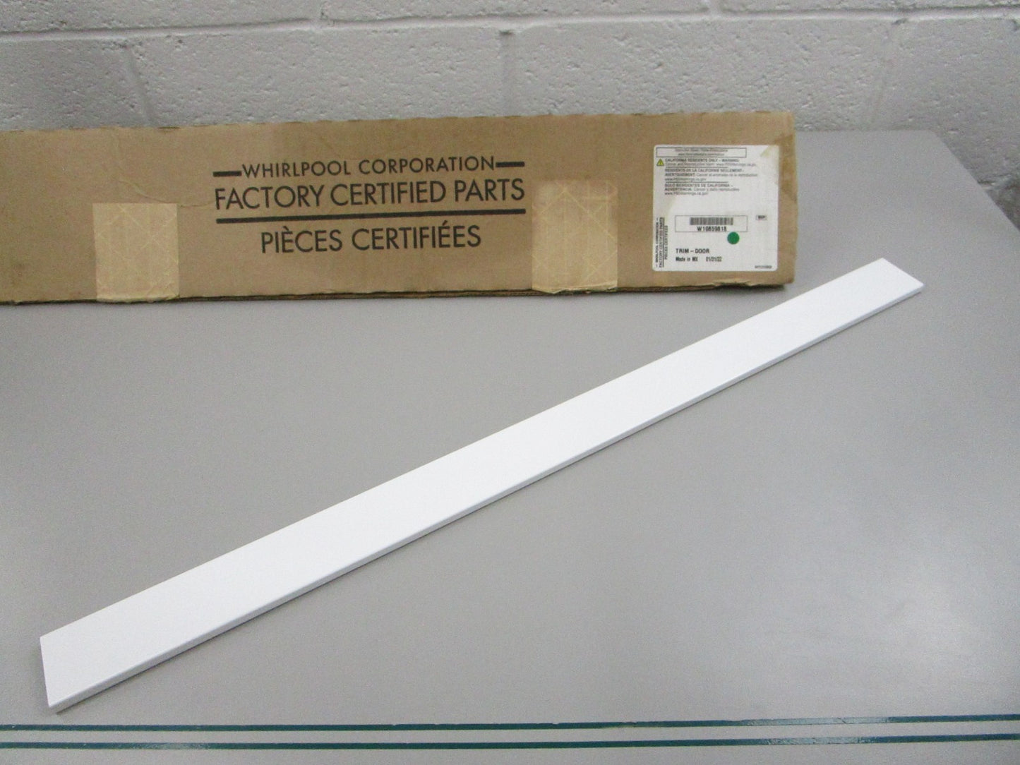 NEW OEM W10859818 Whirlpool Door Trim 0810