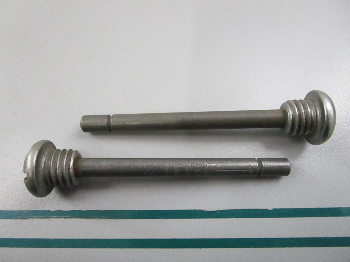 NEW OEM (LOT OF 2) 980657 0980657 OMC Johnson Evinrude Plug 0810