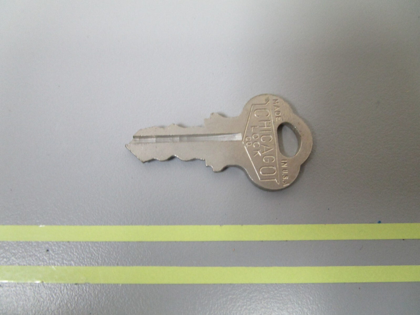 *NEW OEM* 0810 OMC Johnson Evinrude Ignition Key KF34 501549 0501549