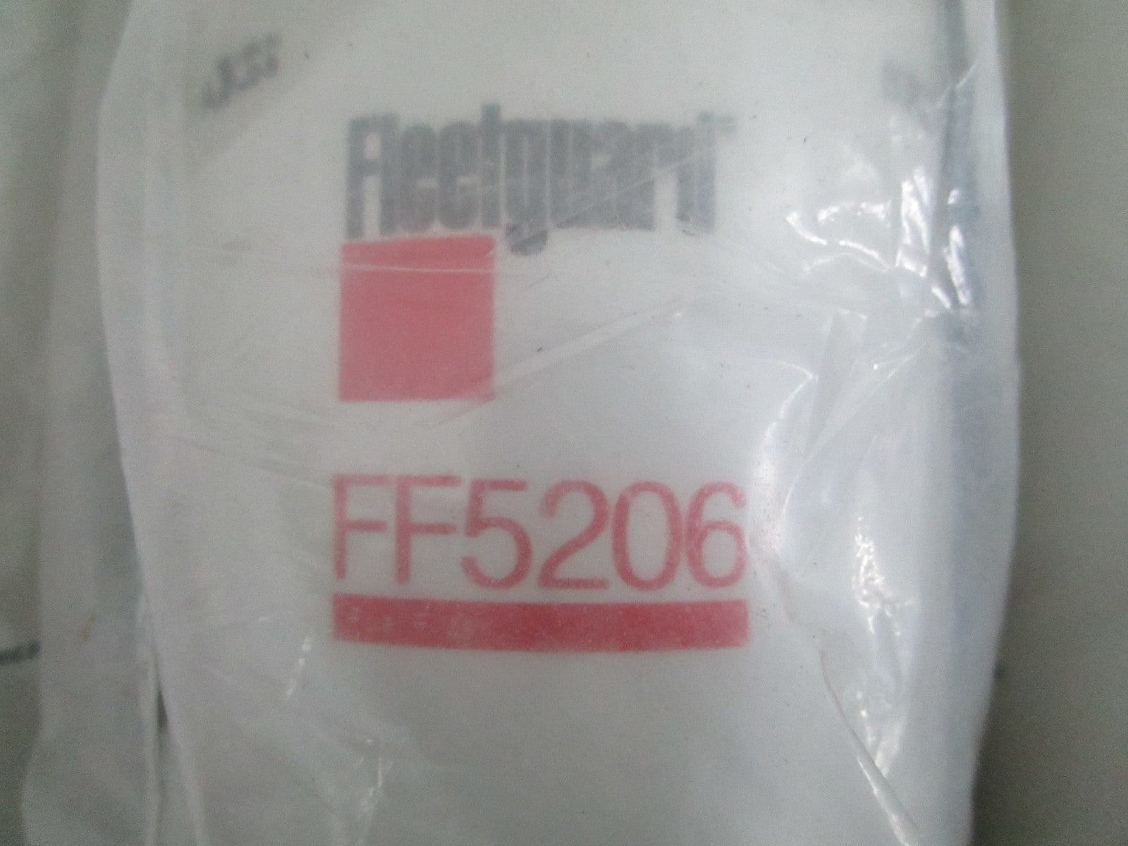 *NEW OEM* (LOT OF 3) 0820 Fleetguard Fuel Filter FF5206