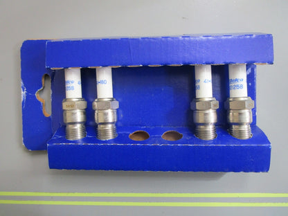 *NEW OEM* (LOT OF 4) 0820 Volvo Penta Spark Plug 21772268