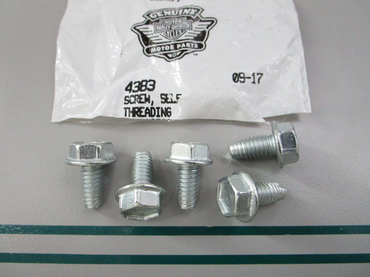 NEW OEM (LOT OF 5) 4383 Harley Davidson Self Screw 0810