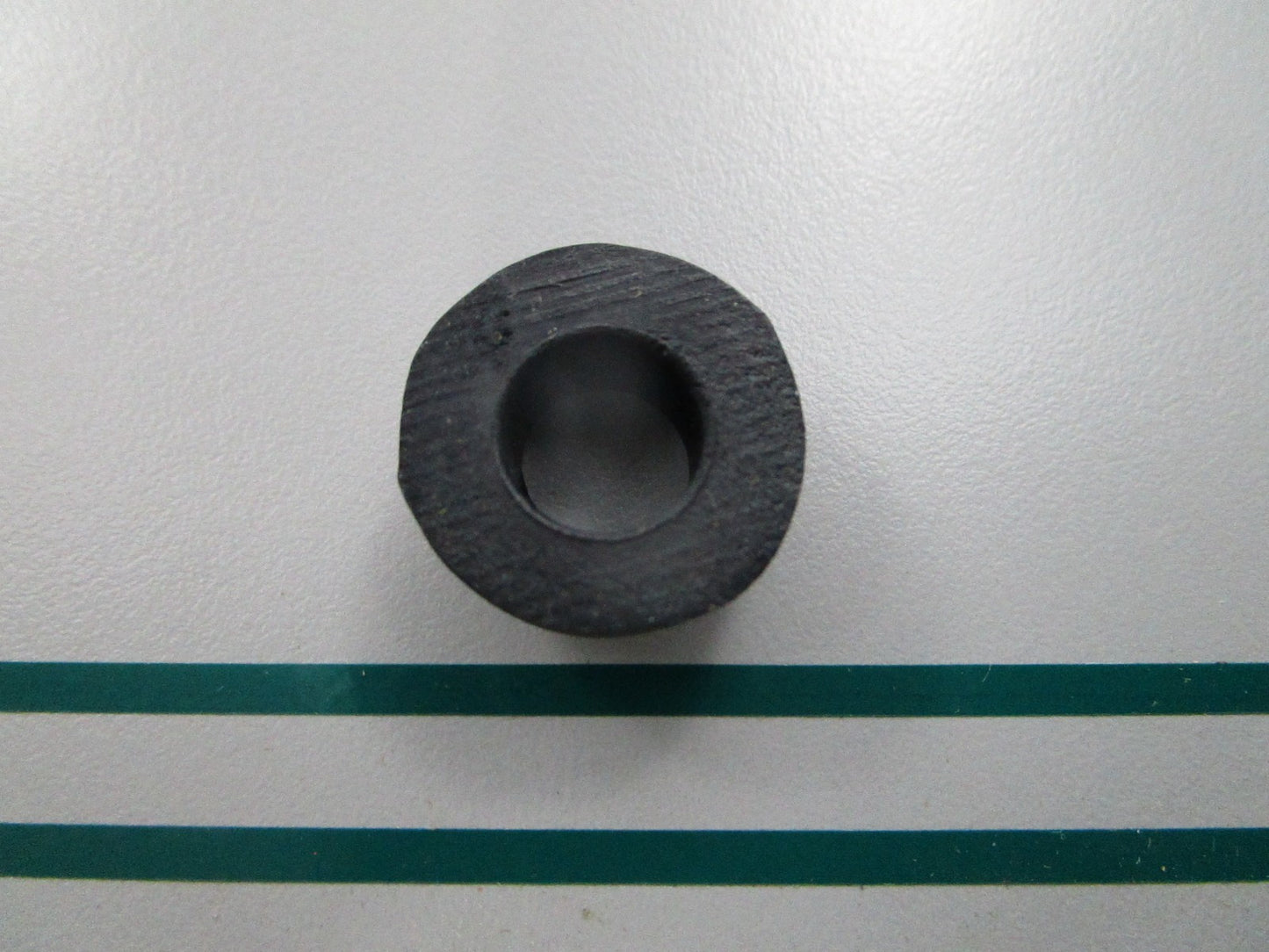 NEW OEM 25-80515M Mercury Quicksilver Grommet 0810