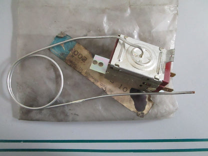 NEW OEM 0028208310 Mercedes-Benz Temperature Switch 0820