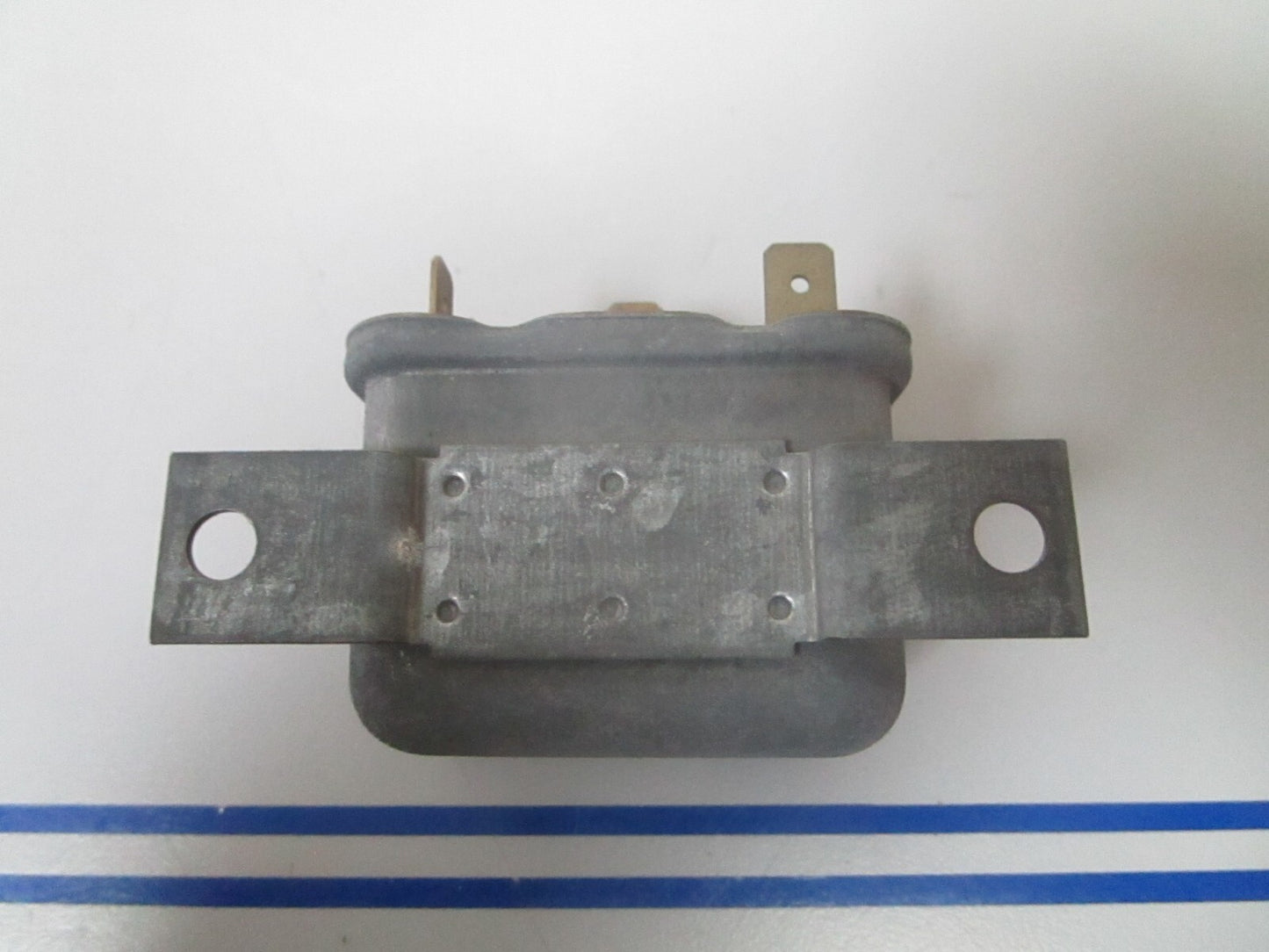 *NEW OEM* 0810 Volvo Penta Relay 873611
