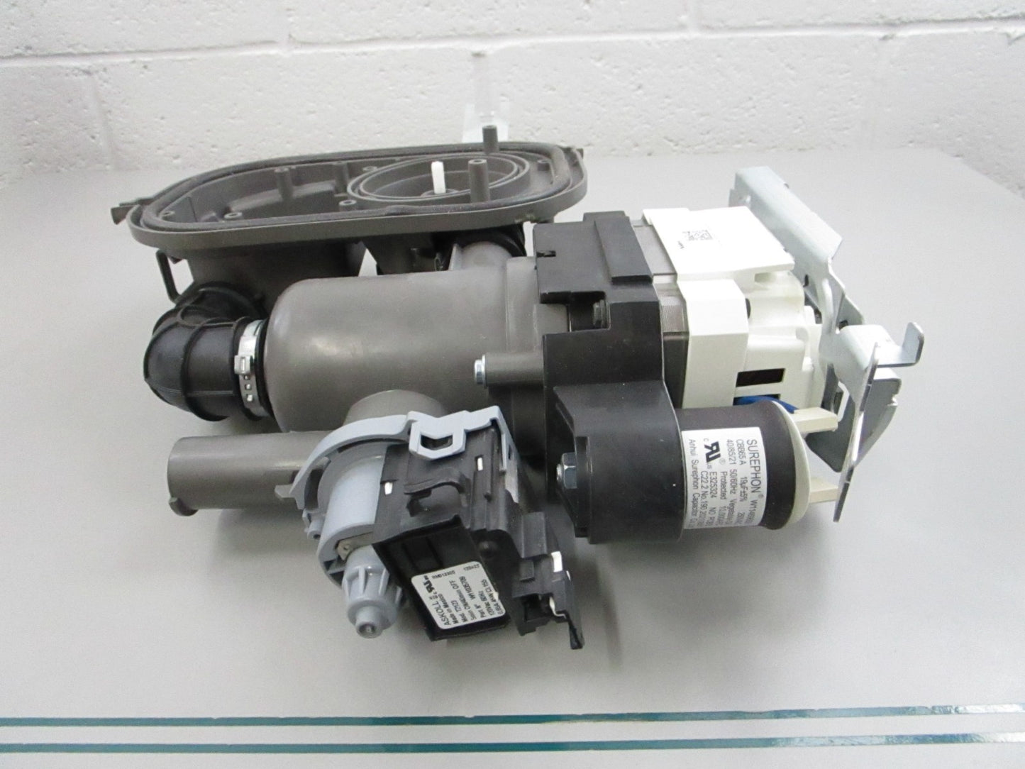 NEW OEM W11416362 Whirlpool Pump & Motor Assembly 0810