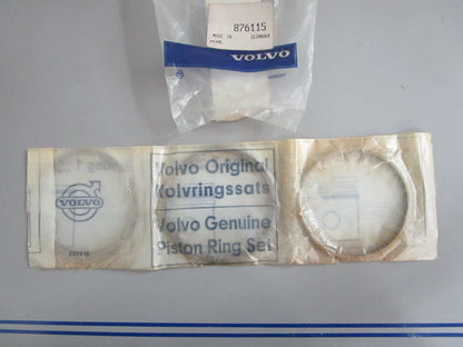 *NEW OEM* 0820 Volvo Penta 3 Piston Ring Kit 876113