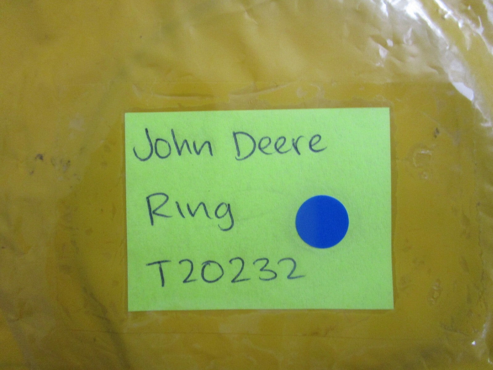 *NEW OEM* 0810 John Deere Ring T20232