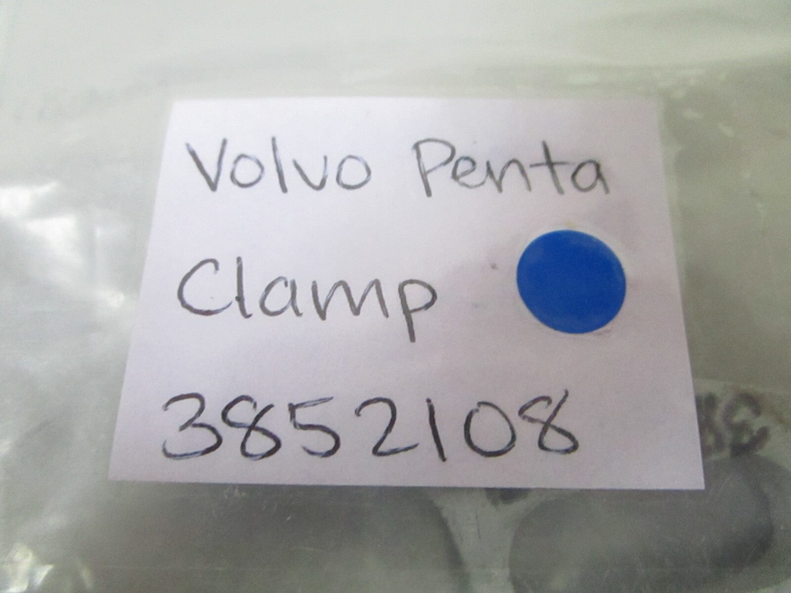 *NEW OEM* 0810 Volvo Penta Clamp 3852108