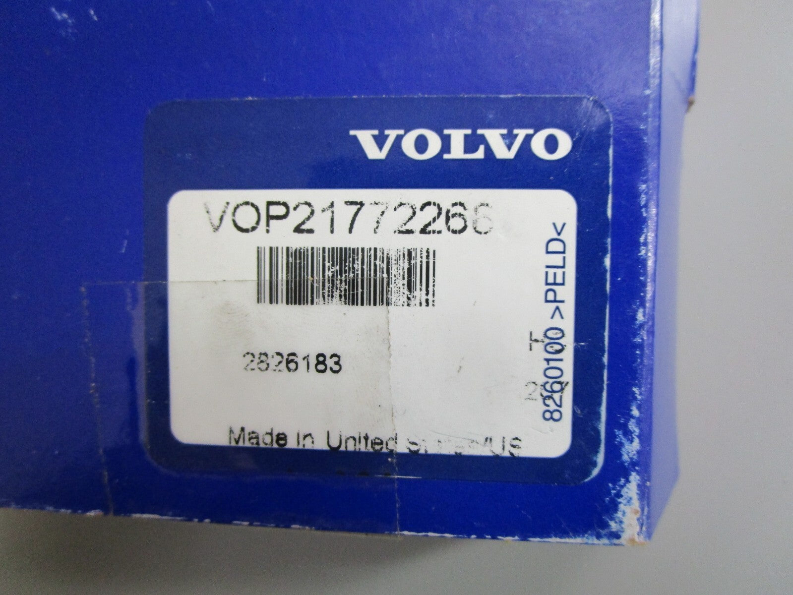 *NEW OEM* (LOT OF 4) 0820 Volvo Penta Spark Plug 21772268