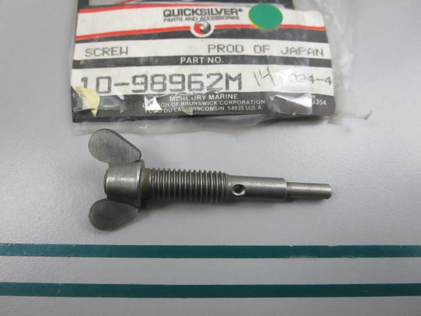 NEW OEM 10-98962M Mercury Quicksilver Screw 0810