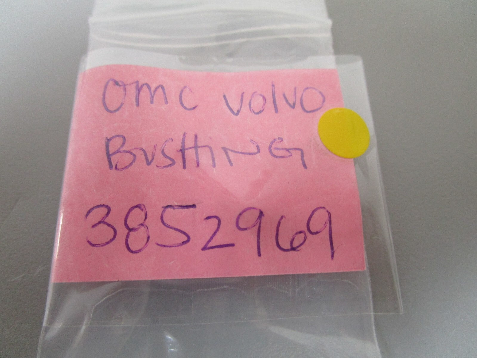 *NEW OEM* 0810 OMC Volvo Bushing 3852969