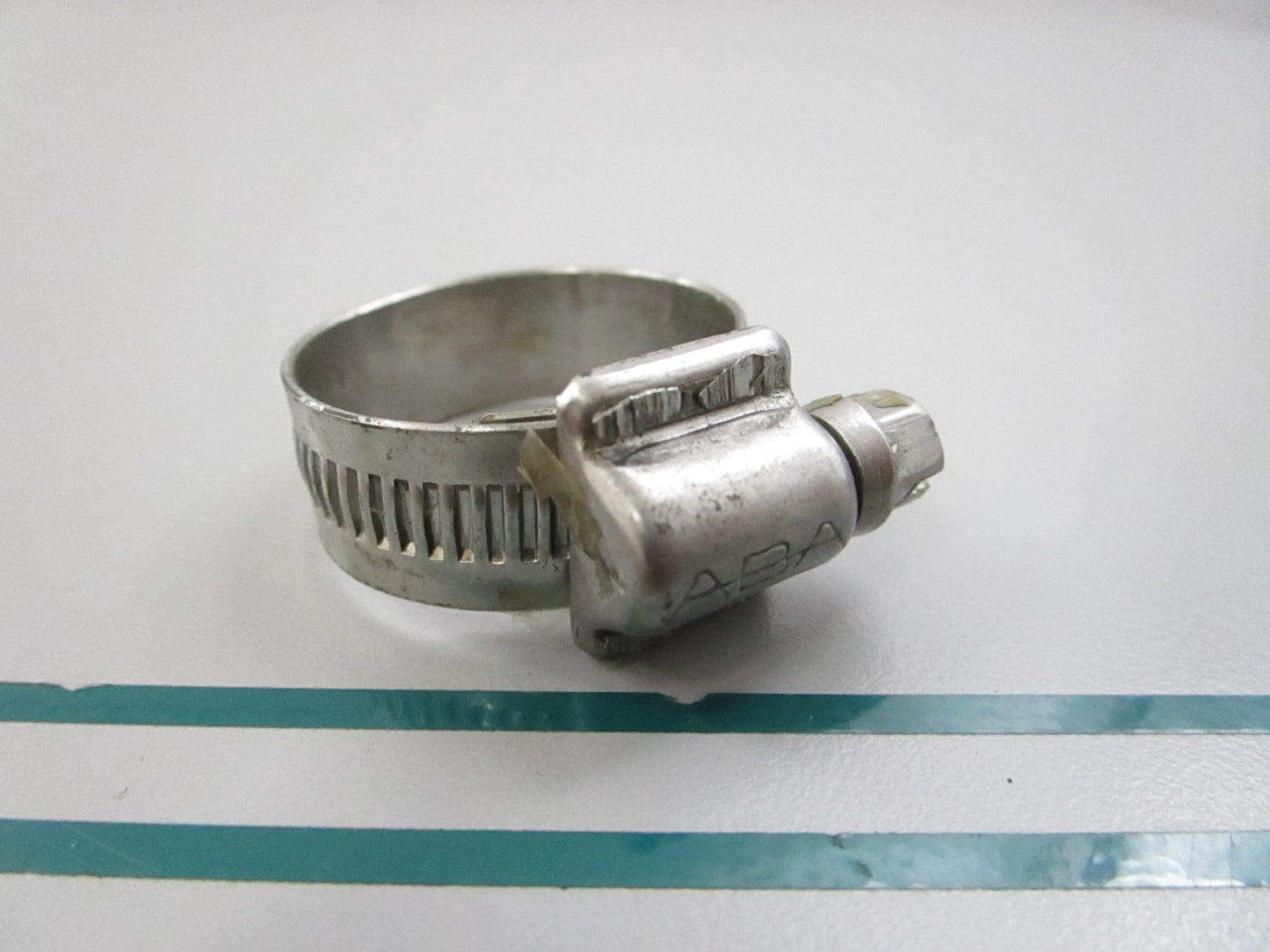 NEW OEM 961666 Volvo Penta Clamp 0810