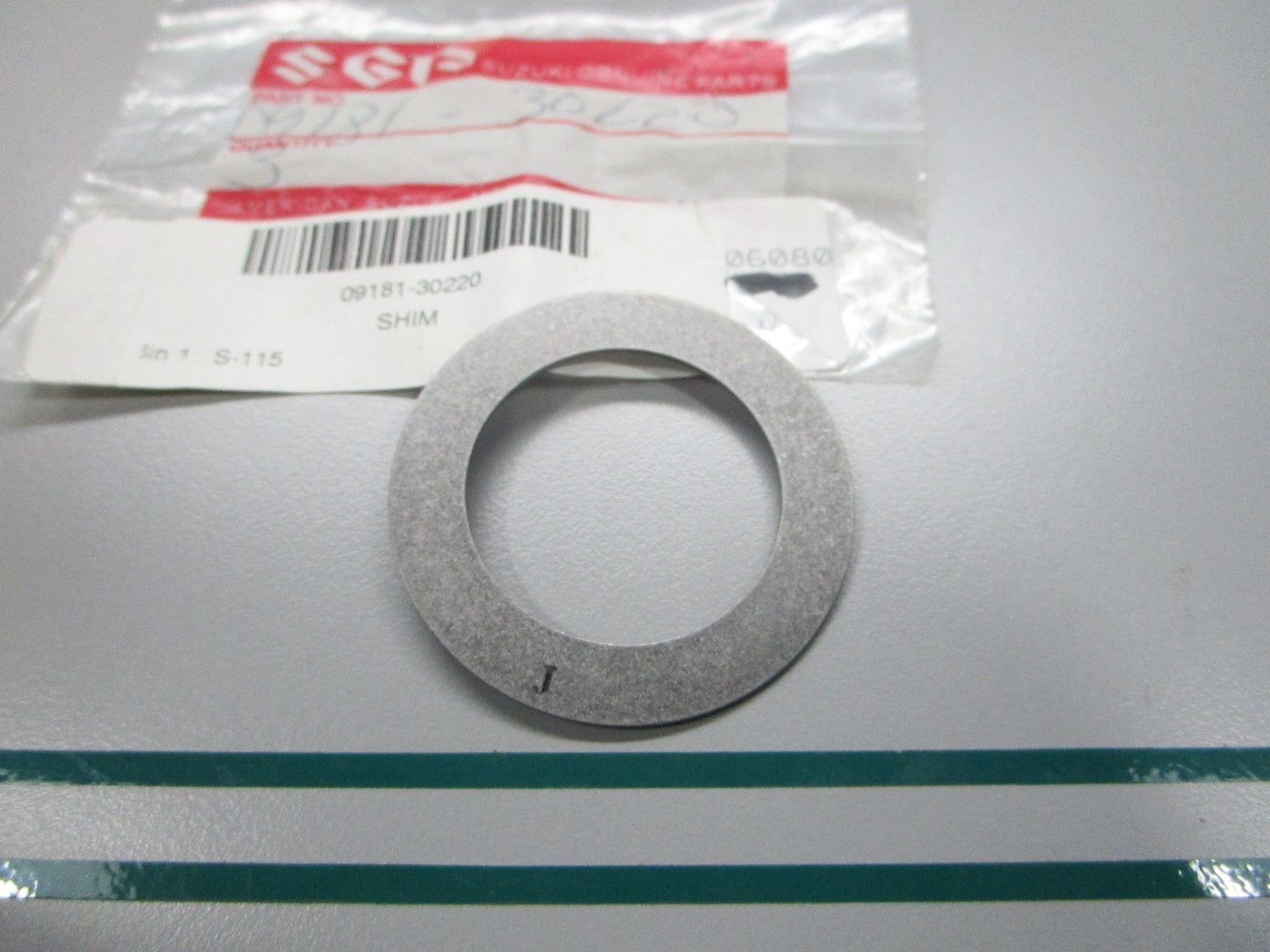 NEW OEM 09181-30220 Suzuki (T:0.9mm ) Shim 0810