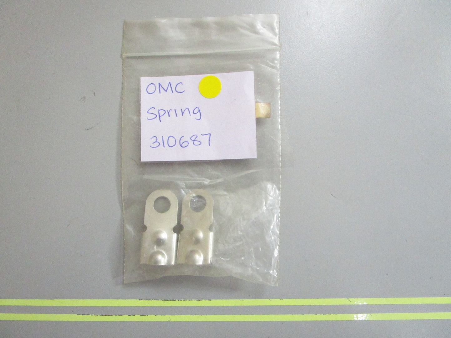 *NEW OEM* (LOT OF 2) 0810 OMC Johnson Evinrude Spring 310687 0310687