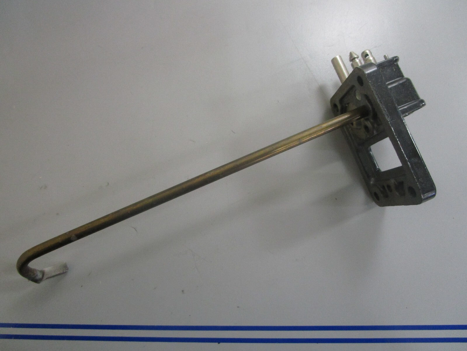 *NEW OEM* 0820 OMC Johnson Evinrude Fuel Housing & Pickup 398409 0398409