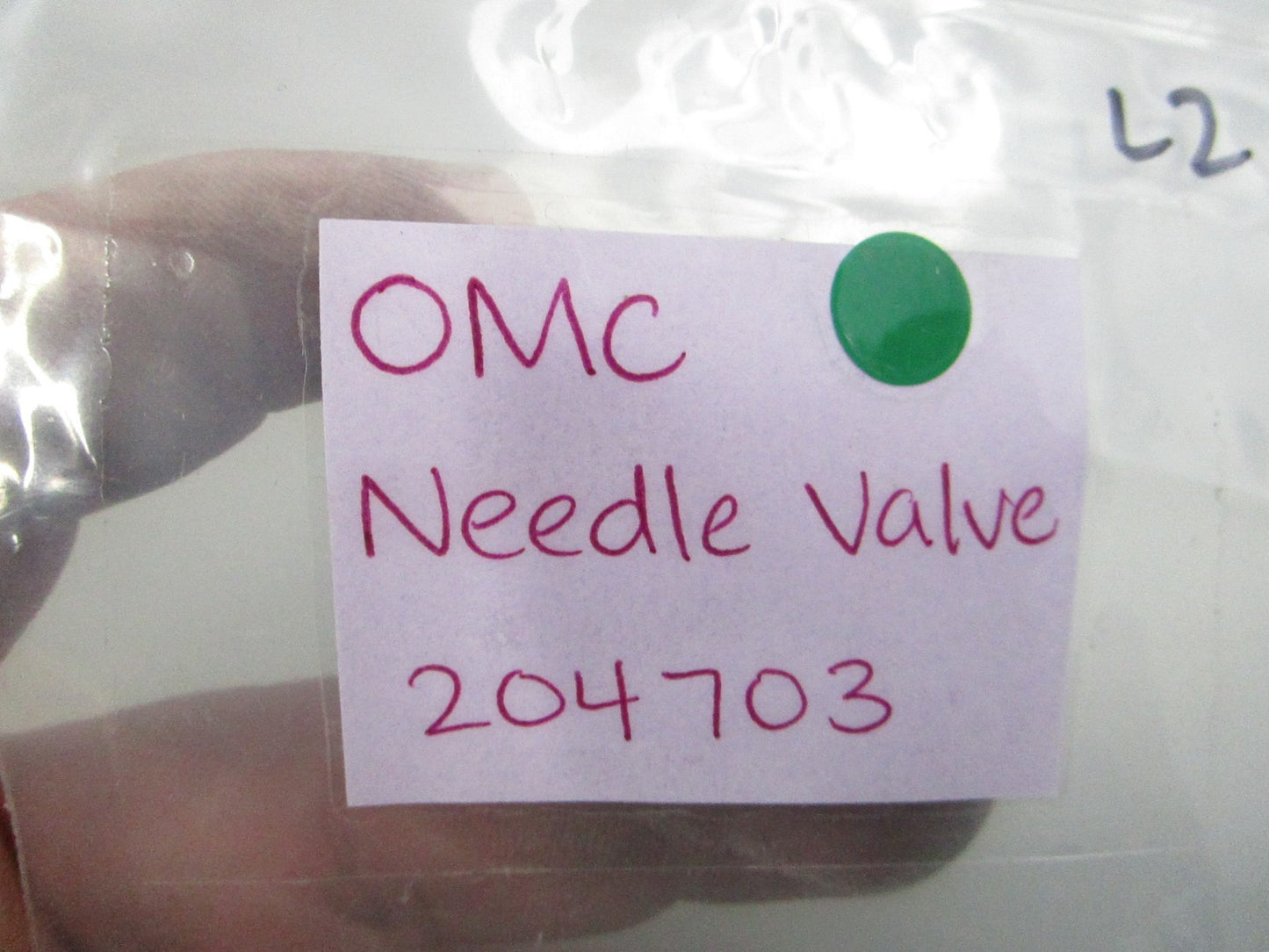 NEW OEM (LOT OF 2) 204703 0204703 OMC Johnson Evinrude Needle Valve 0810
