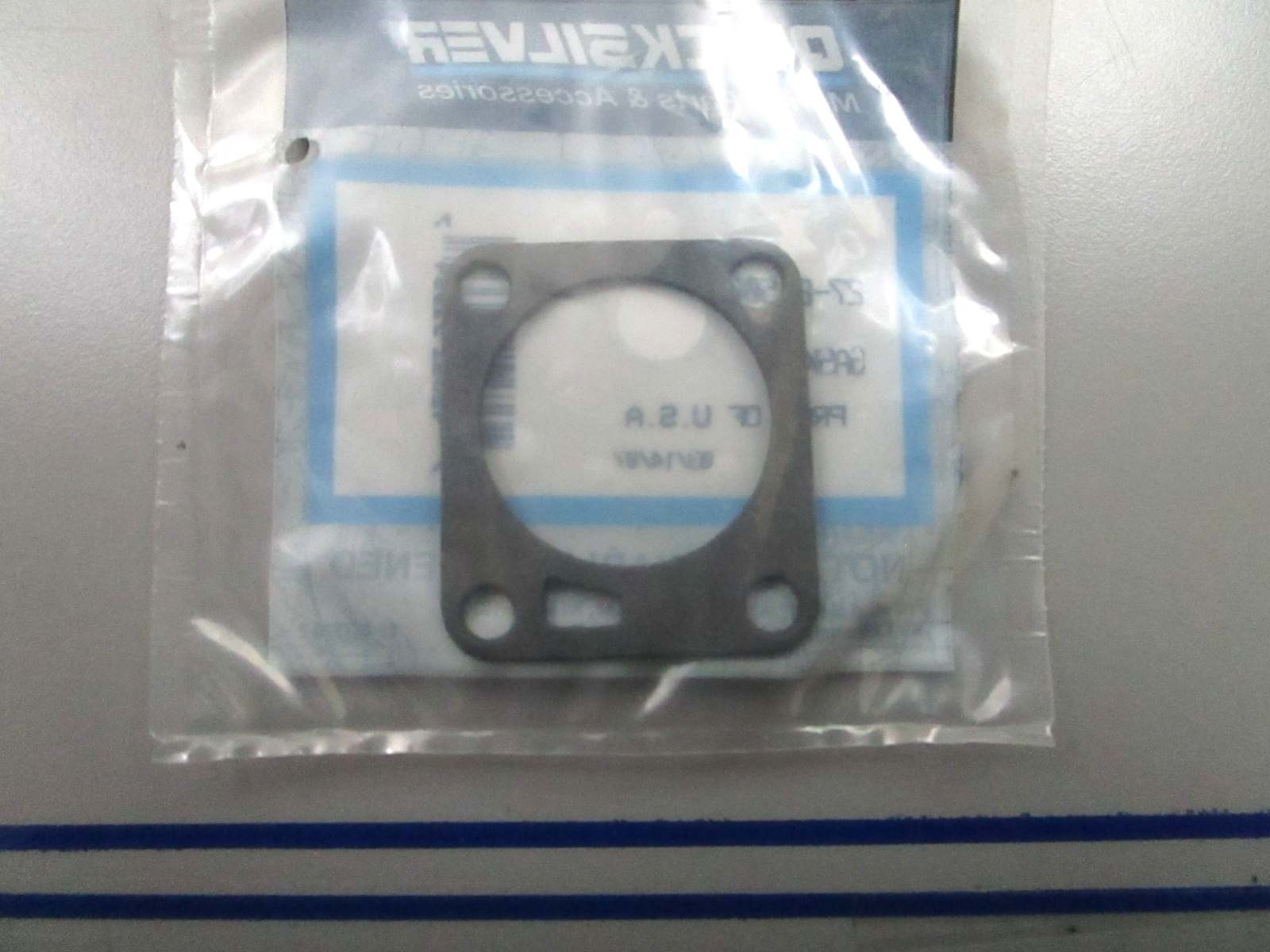 *NEW OEM* 0810 Mercury Quicksilver Gasket 27-815009