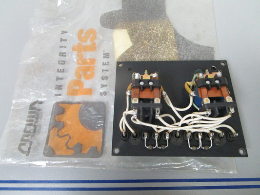 *NEW OEM* 0720 Crown Wiring Block Cover 121390
