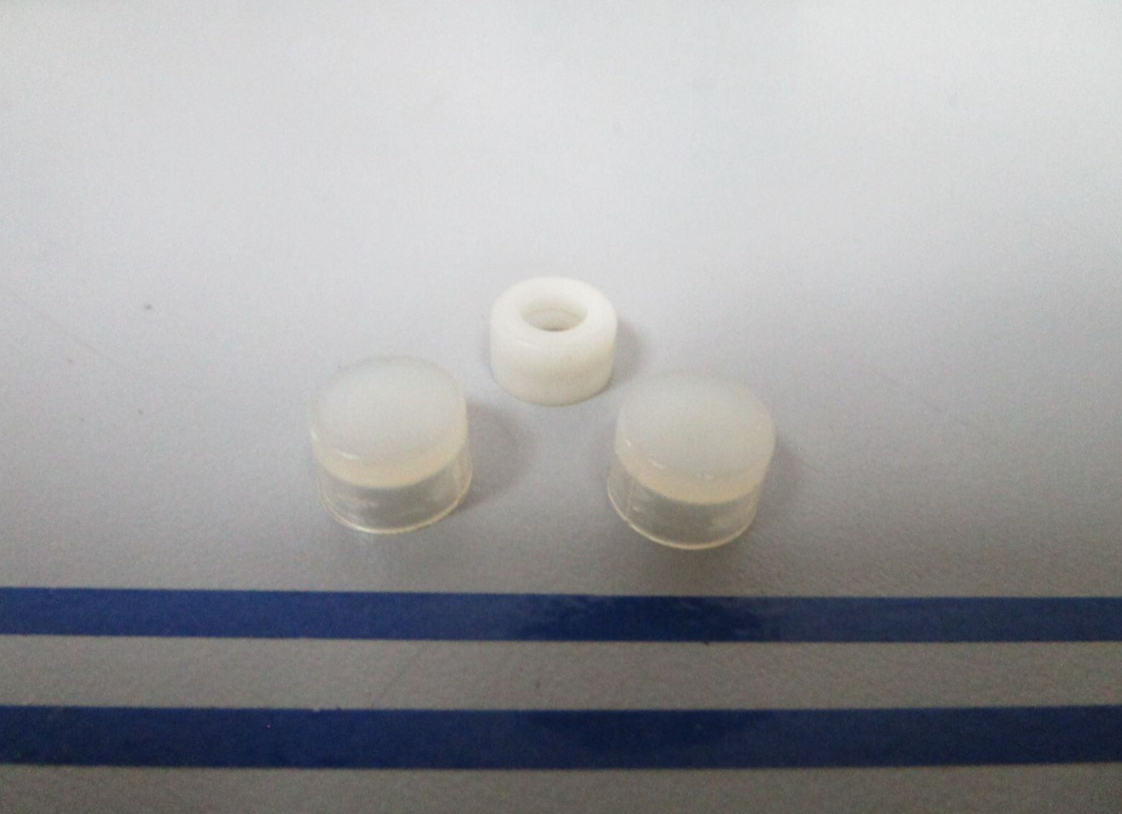 *NEW OEM* (LOT OF 3) 0810 Volvo Penta Bushing 328635