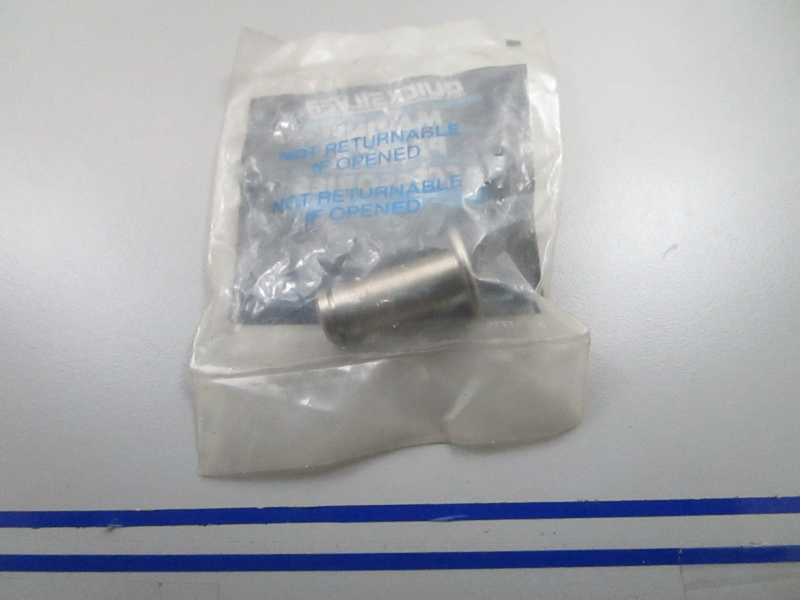 *NEW OEM* 0810 Mercury Quicksilver Pin 17-F749458