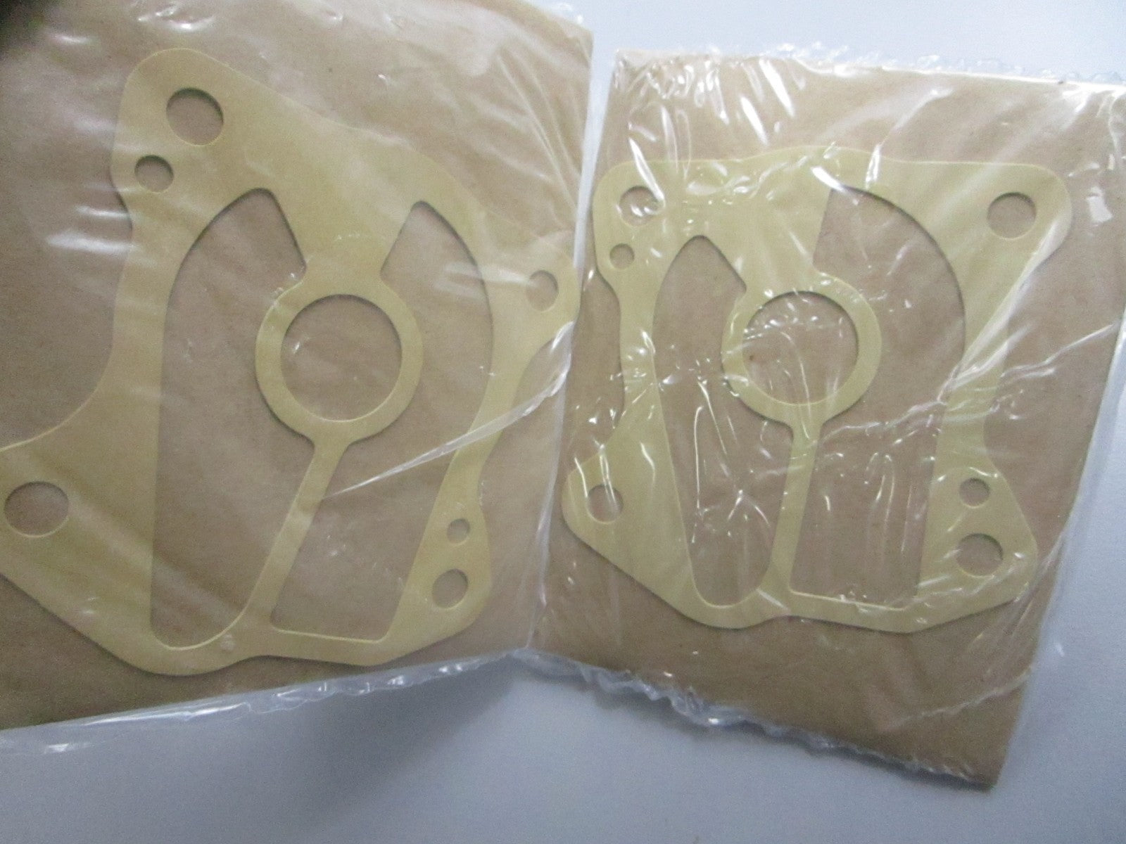 *NEW OEM* (LOT OF 2) 0810 Honda Impeller Gasket 19233-ZV5-000