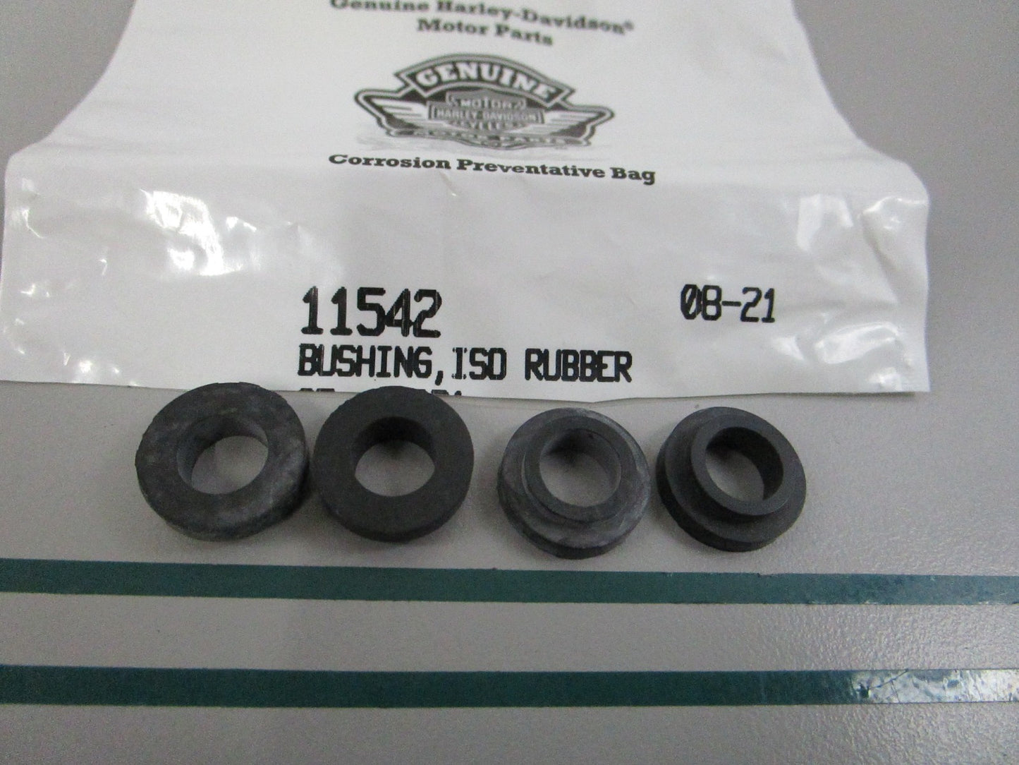 NEW OEM (LOT OF 4) 11542 Harley Davidson Isolator Rubber Bushing 0810