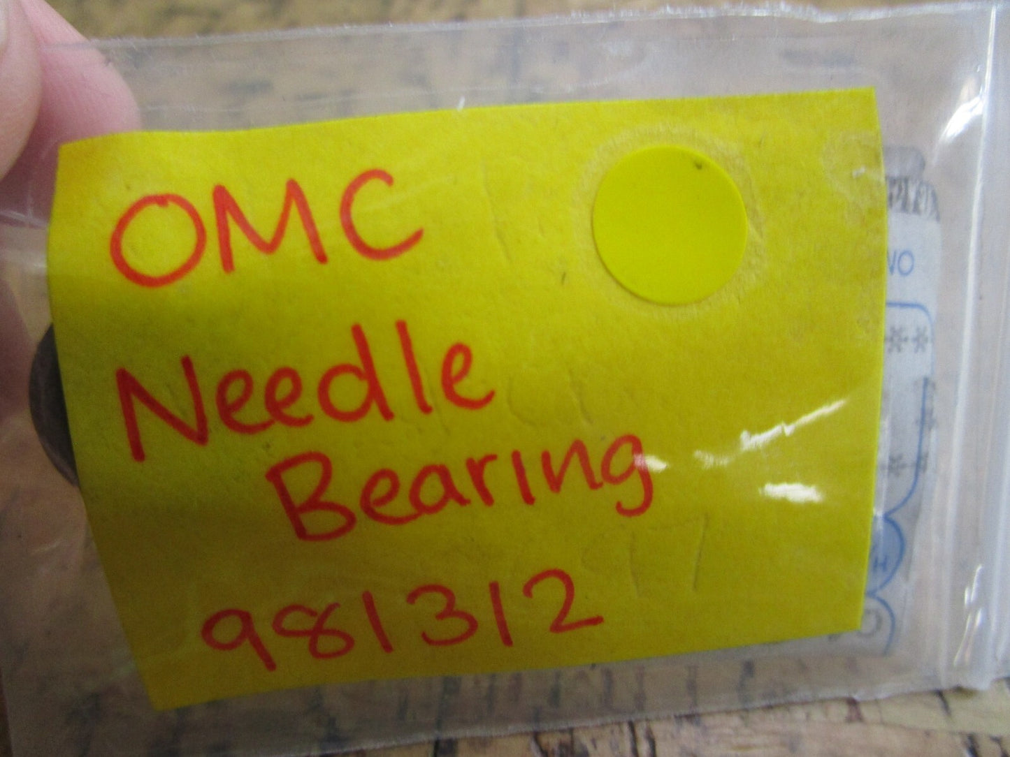*NEW OEM* 0810 OMC Johnson Evinrude Needle Bearing 981312 0981312