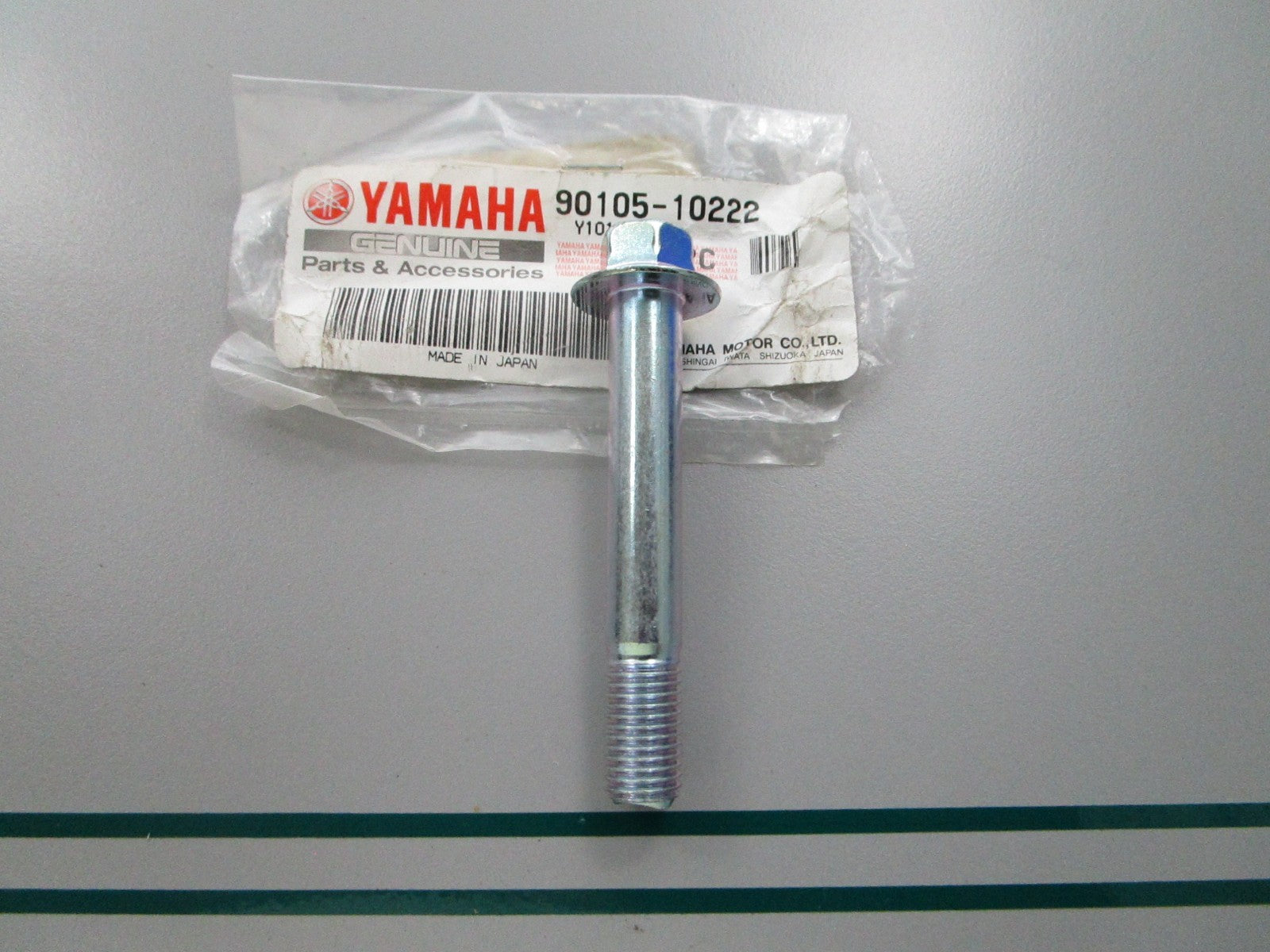 NEW OEM 90105-10222 Yamaha Flange Bolt 0810