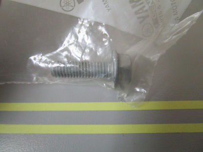 *NEW OEM* 0810 Yamaha Flange Bolt 90105-06155-00
