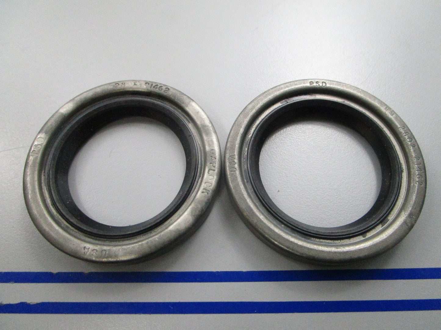 NEW OEM (LOT OF 2) Mercury Quicksilver 26-54926 Oil Seal 0810