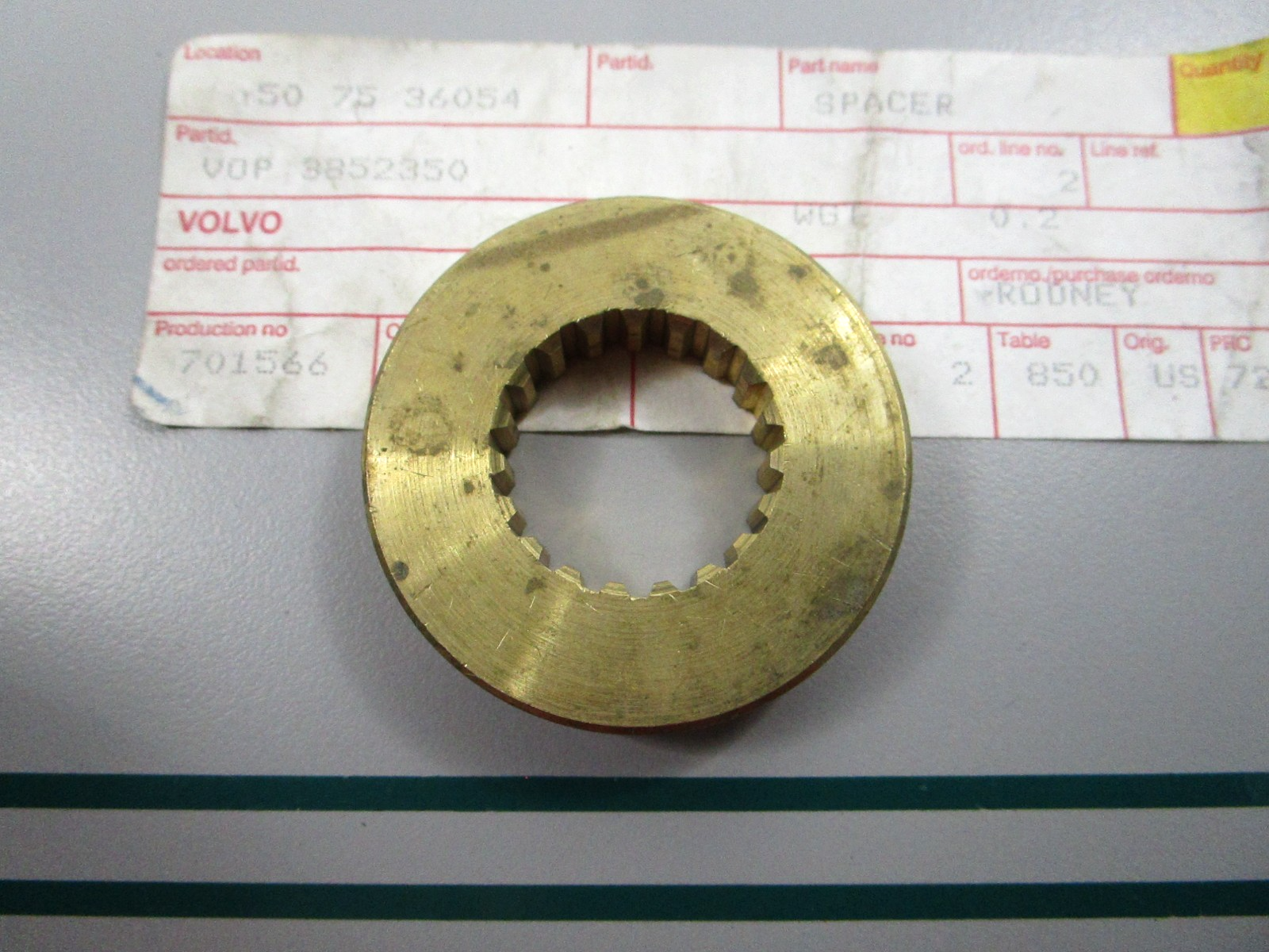 NEW OEM 3852350 Volvo Penta Spacer 0810