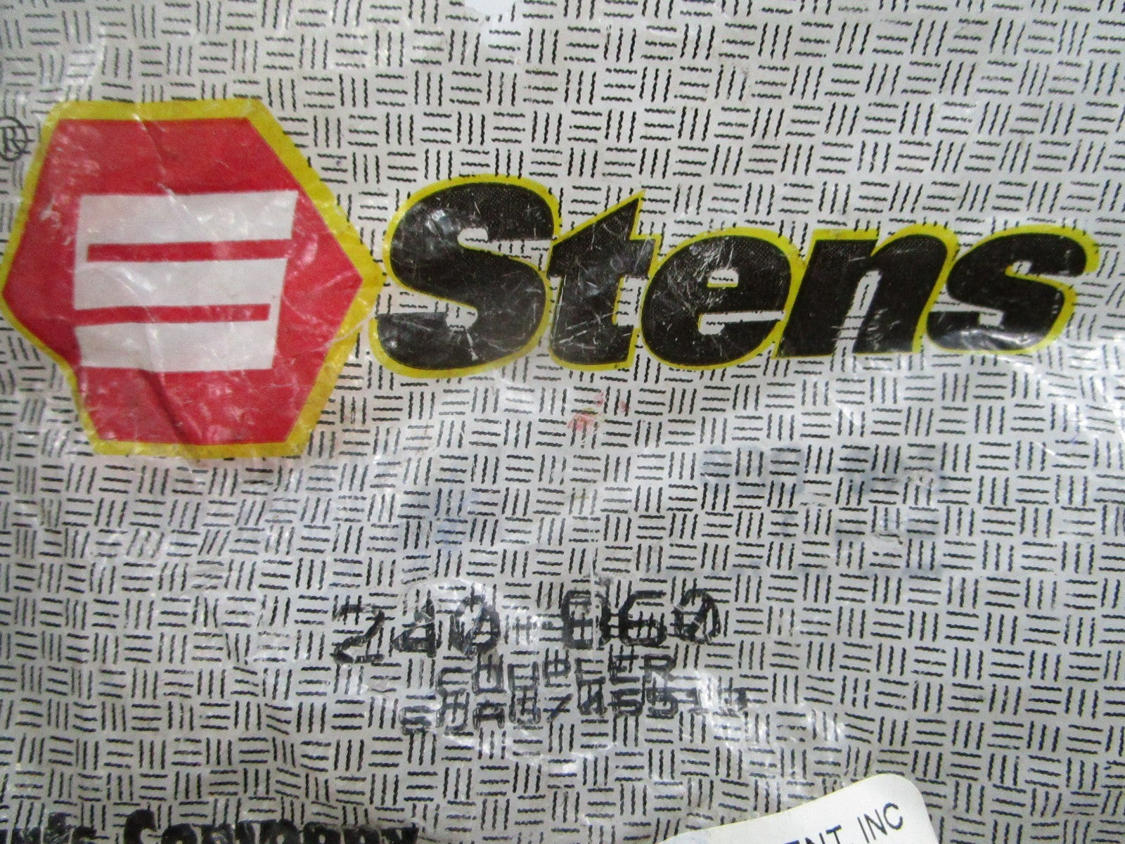 NEW Stens 240-860 Coupler Replaces: 746513 0810