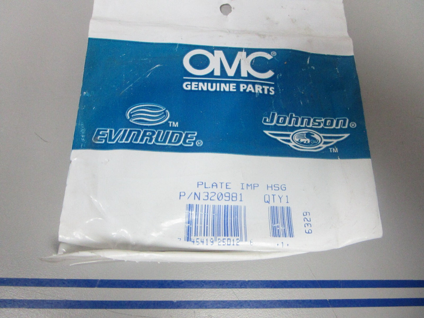 *NEW OEM* 0810 OMC Johnson Evinrude Impeller Housing Plate 320981 0320981