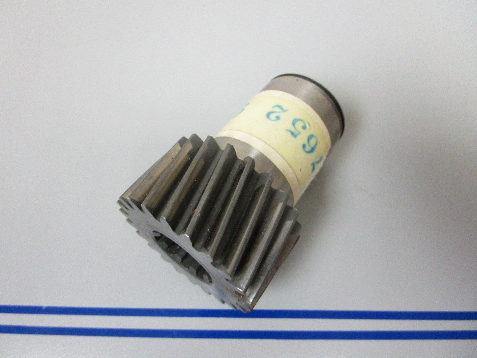 *NEW OEM* 0720 Volvo Penta Gear 827652
