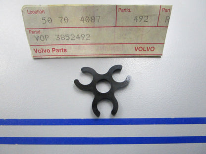 NEW OEM 3852492 Volvo Penta Retainer 0810