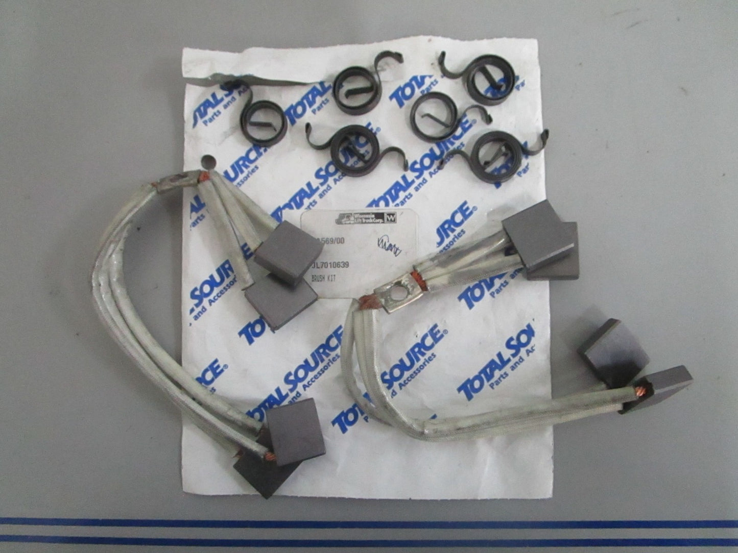 *NEW* 0820 Total Source Brush Kit JL7010639 For: JLG