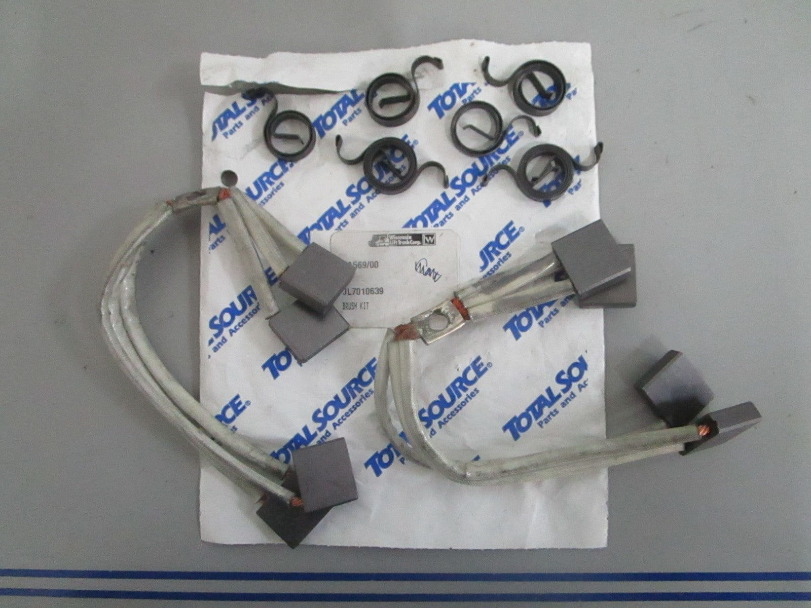 *NEW* 0820 Total Source Brush Kit JL7010639 For: JLG