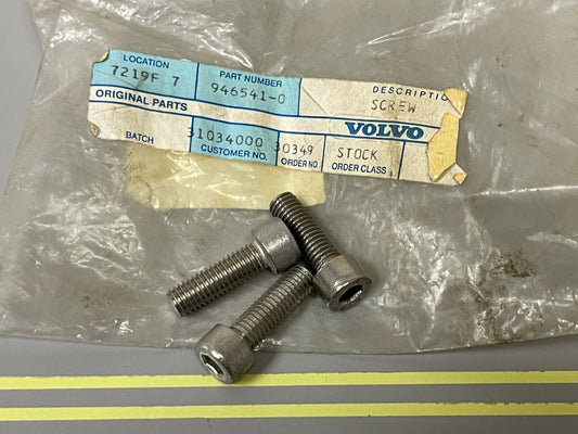 *NEW OEM* (LOT OF 3) 0810 Volvo Penta Screw 946541