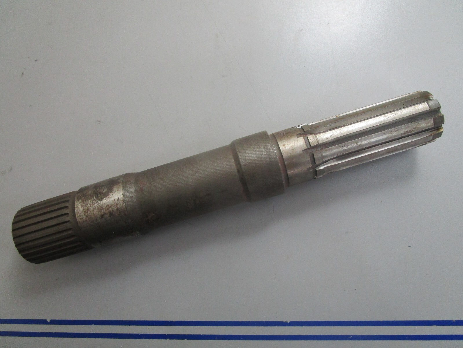*NEW OEM* 0820 Volvo Penta Spindle Shaft 839425