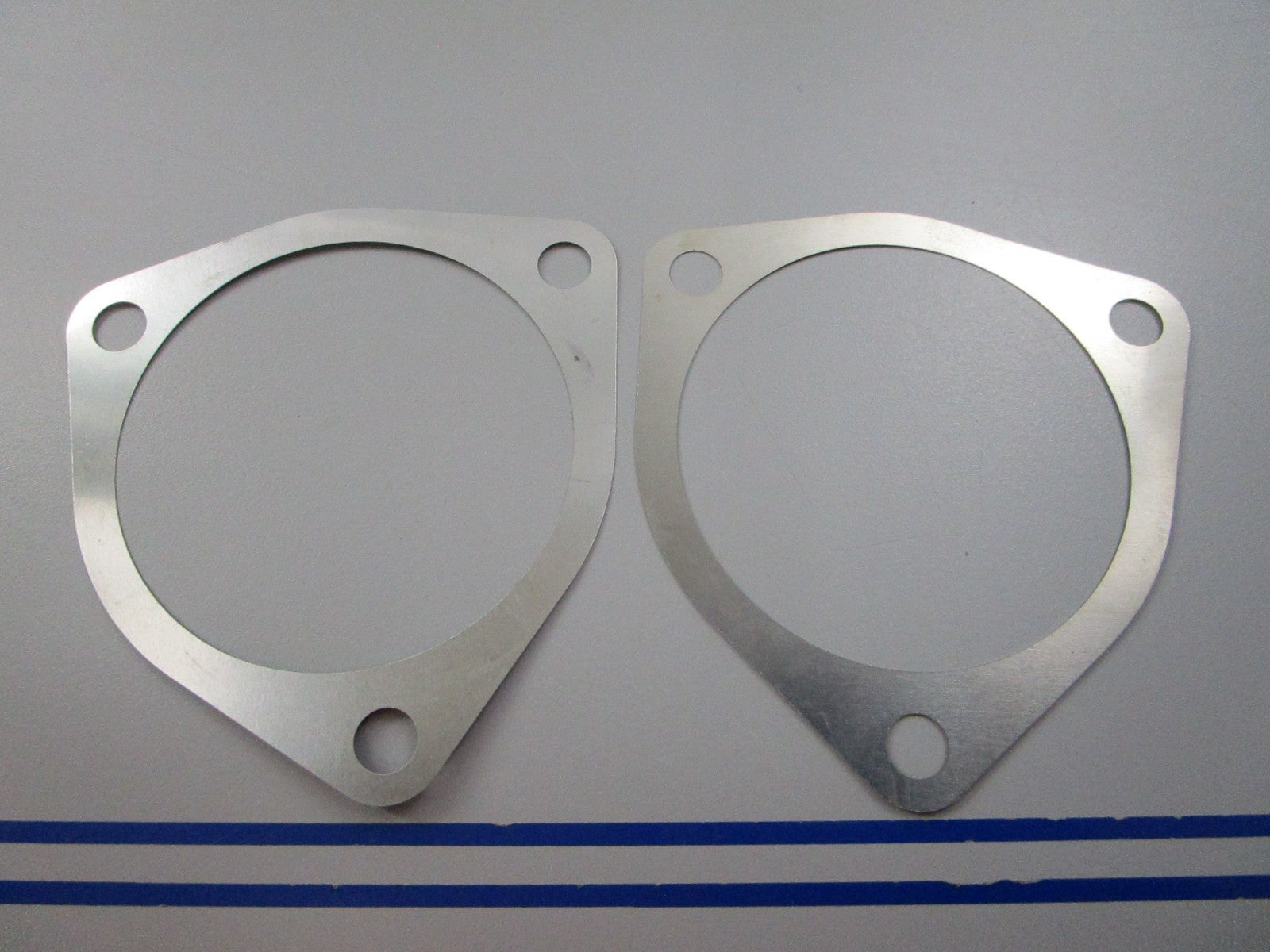 NEW OEM (LOT OF 2) 908428 0908428 OMC Johnson Evinrude Shim 0810
