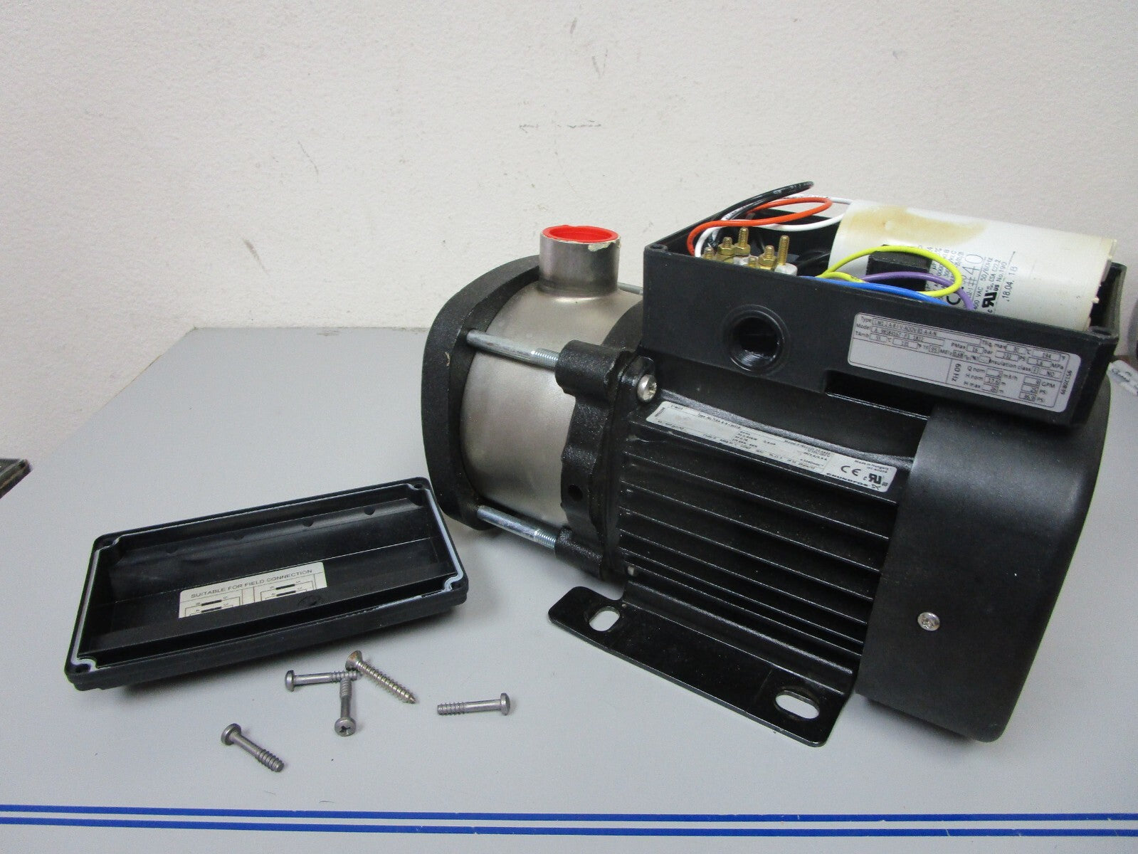 *NEW* 0720 Grundfos Multistage Centrifugal Pump 97850225 98584167